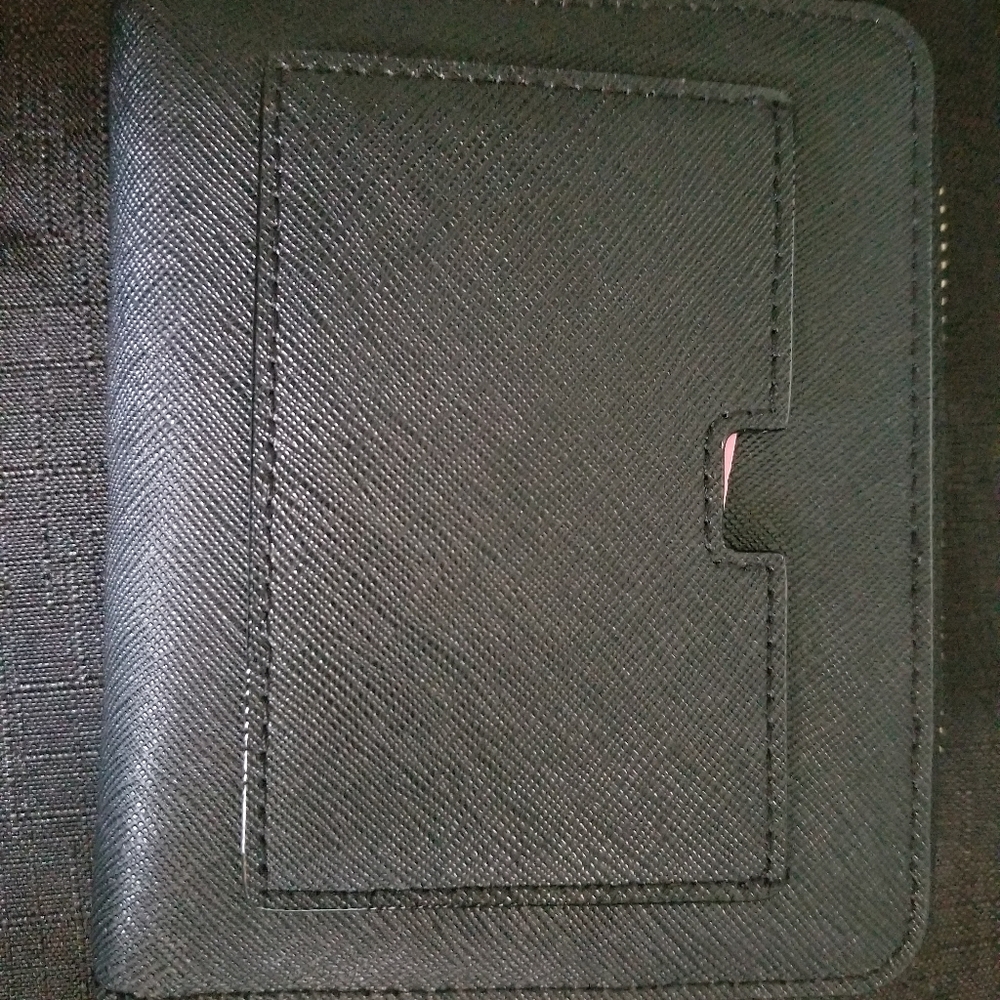 Kate Spade wallet - Picture 7 of 7